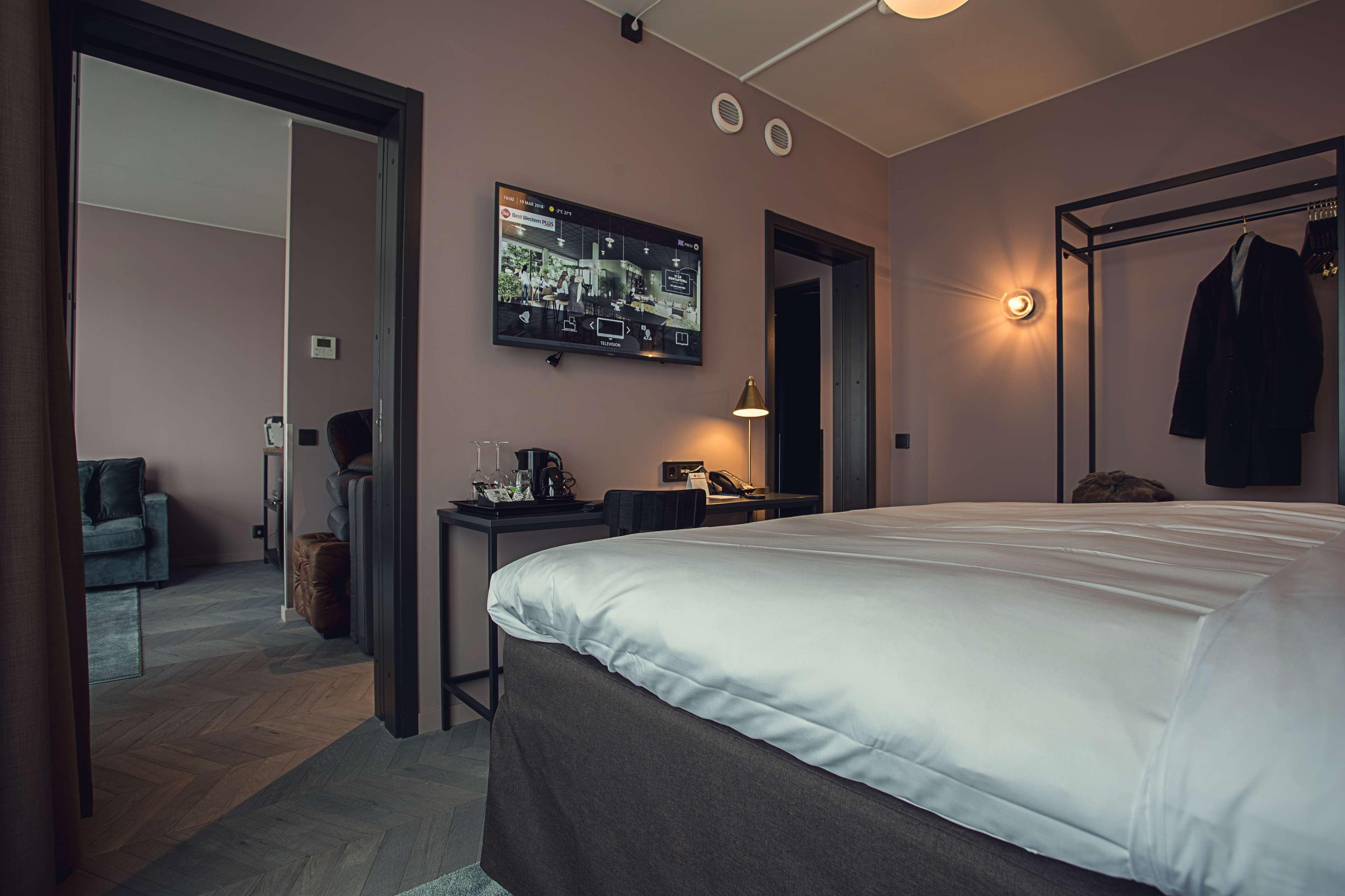 Best Western Plus Fort Worth Forest Hill Inn & Suites Exteriör bild